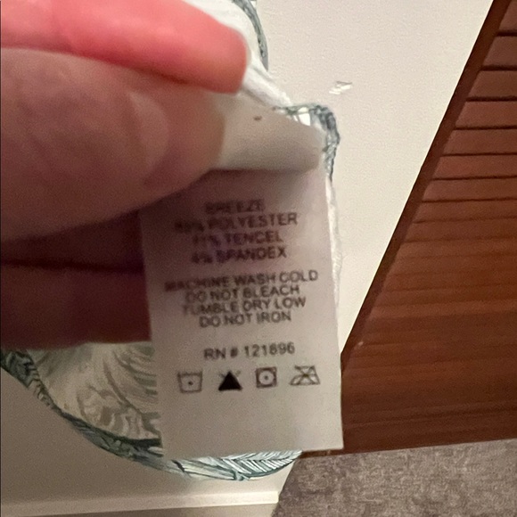 Title Nine Green and White Geometric Dress - Picture 10 of 10